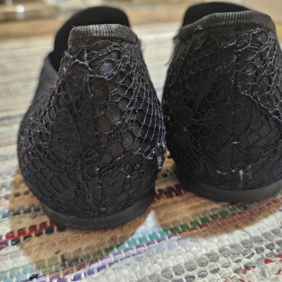 Tory Burch Lace Flats - Picture 5 of 7